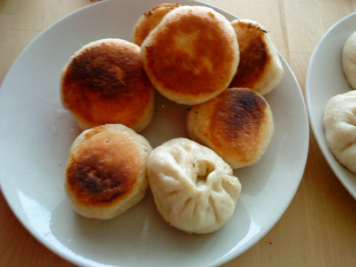 生煎鱼肉馅包子