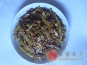 带汤土豆炒肉丝
