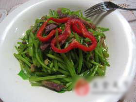 茼蒿杆儿腊肉丝