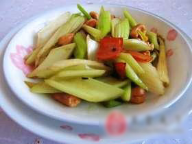 西芹腰果