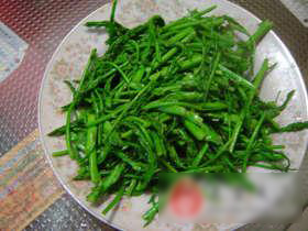 清炒芦笋花