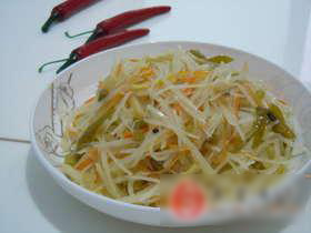 酸菜土豆丝