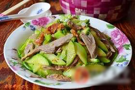 西葫芦炒烤鸭肉