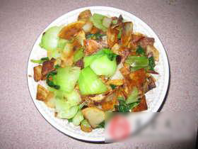 土豆片炒油菜