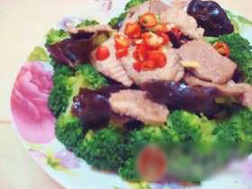 西兰花木耳肉片