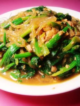 菠菜肉末炖粉条